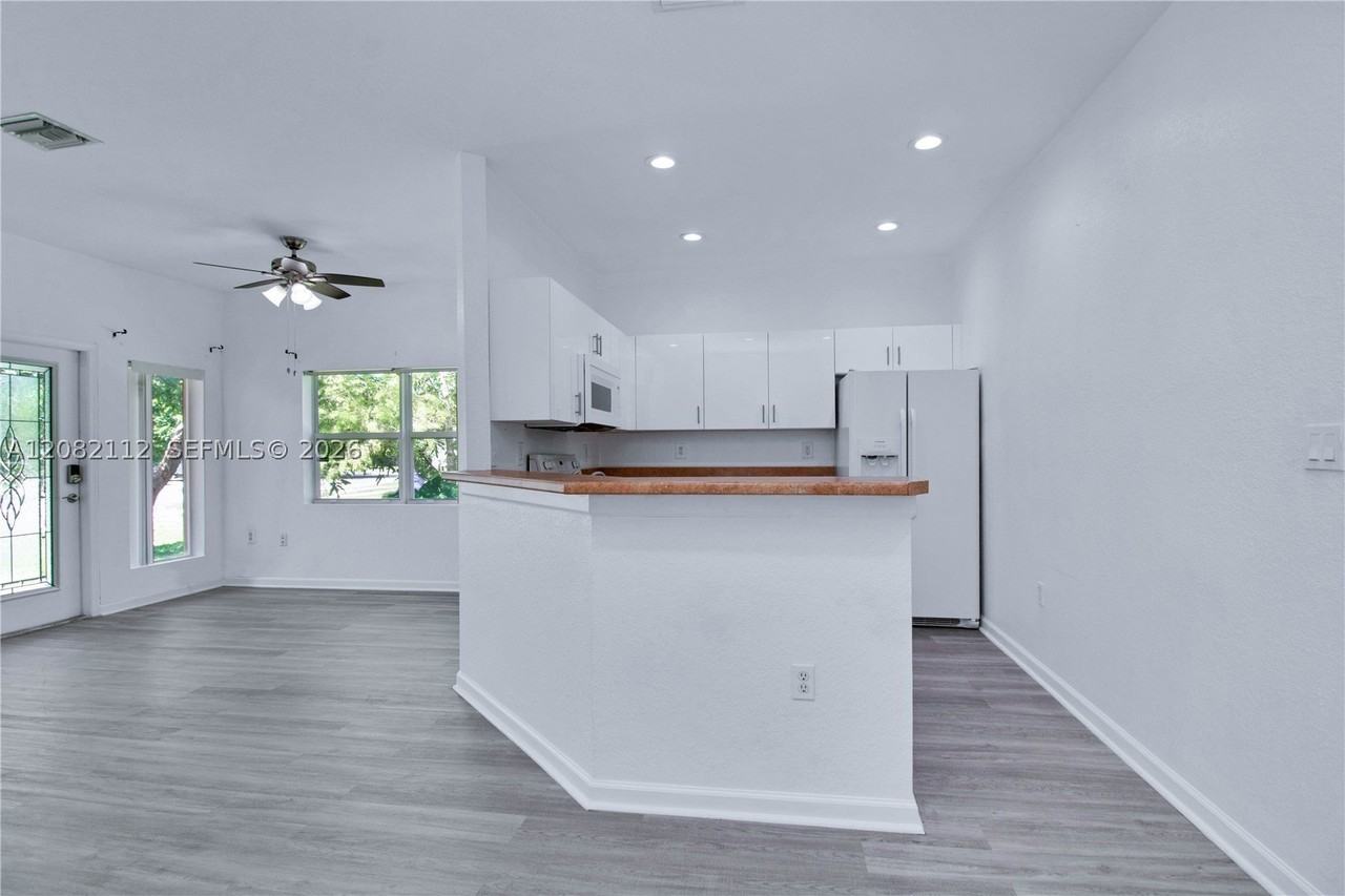 5603 Polk St #A - Photo 4 of 20