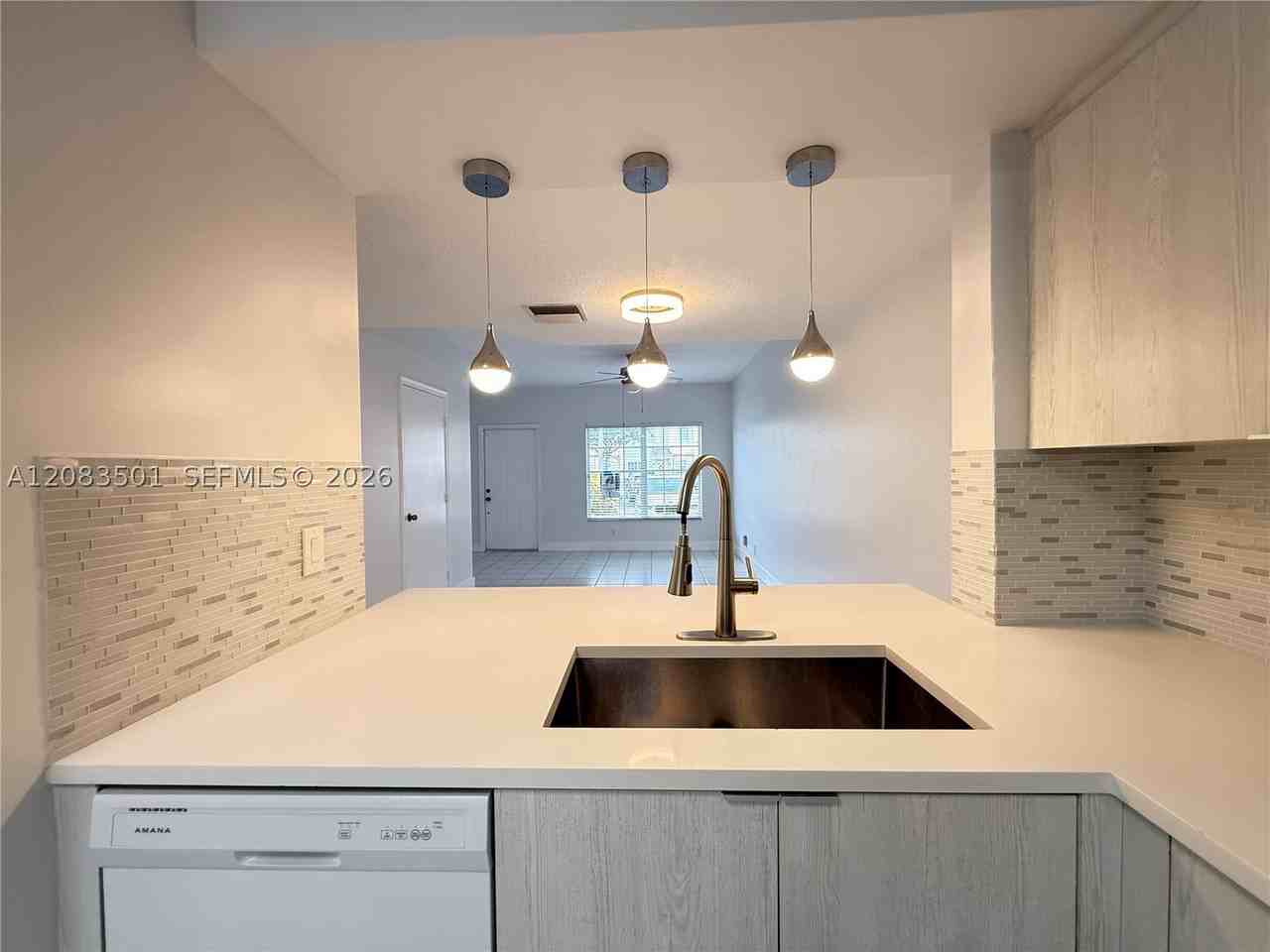 16736 Hemingway Dr #16736 - Photo 2 of 24