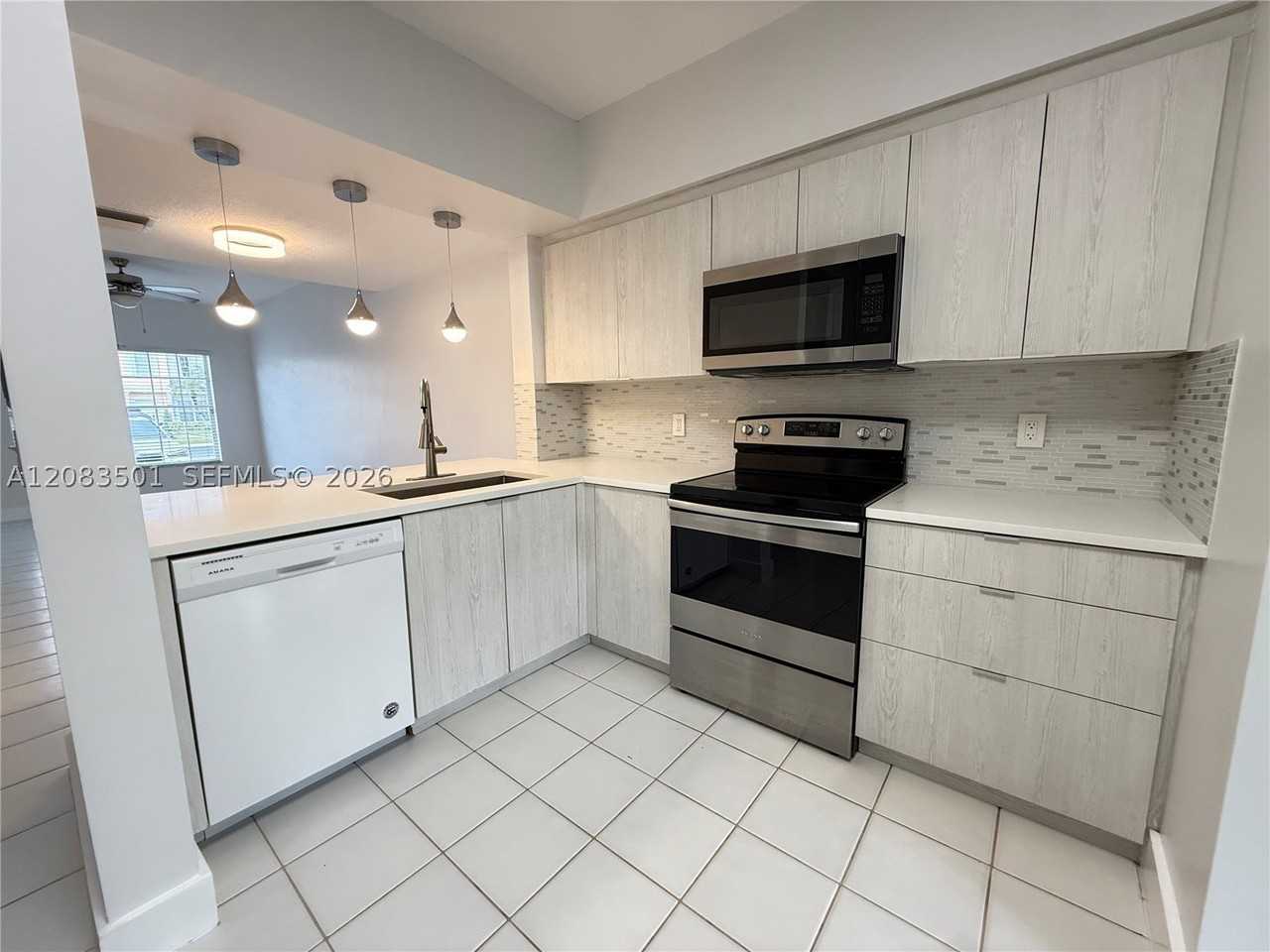 16736 Hemingway Dr #16736 - Photo 3 of 24