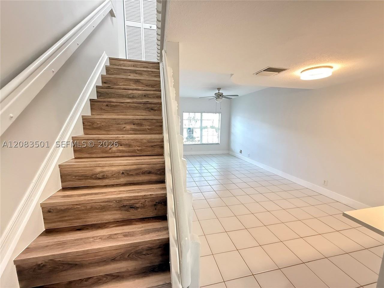 16736 Hemingway Dr #16736 - Photo 5 of 24