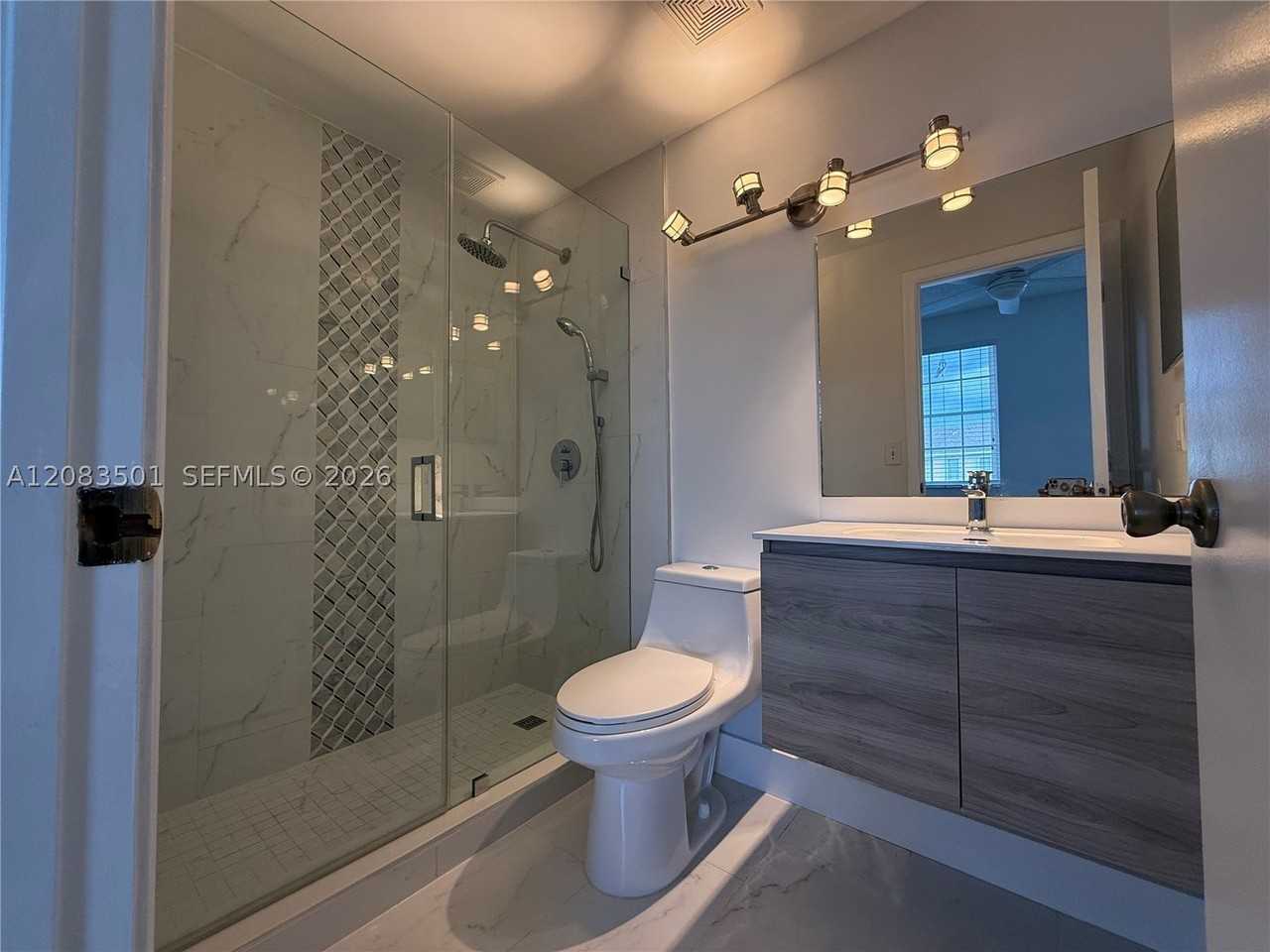 16736 Hemingway Dr #16736 - Photo 7 of 24