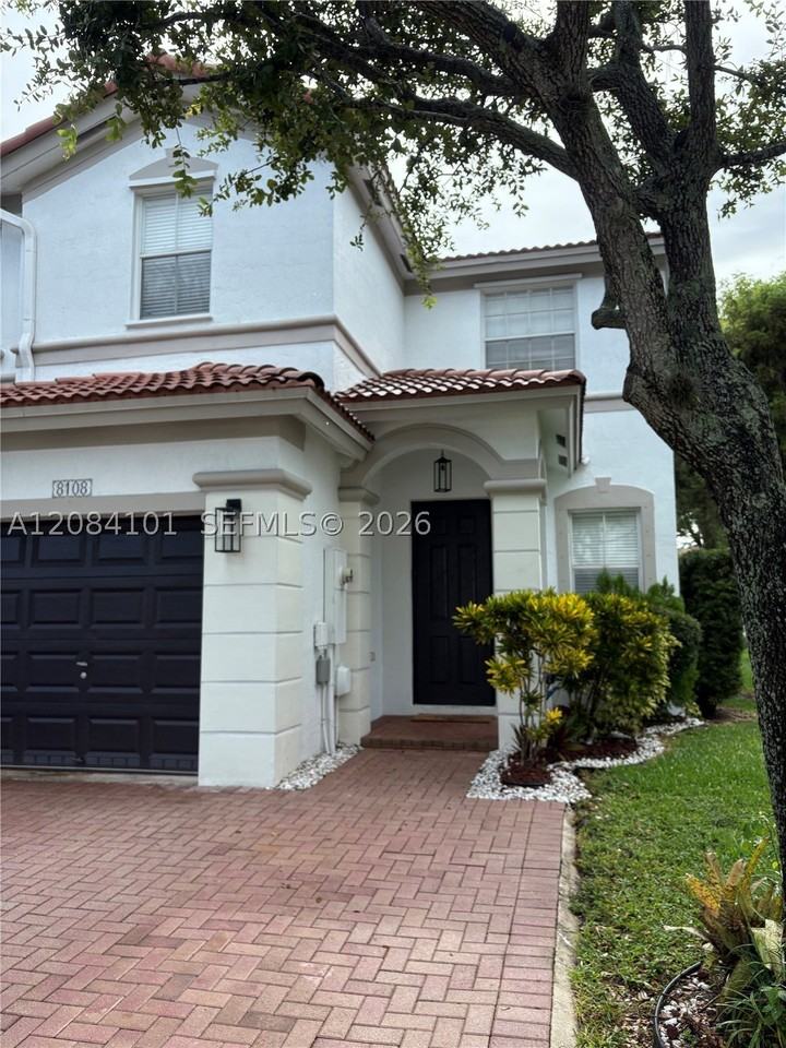 8108 Nw 108th Ct - Photo 3 of 45