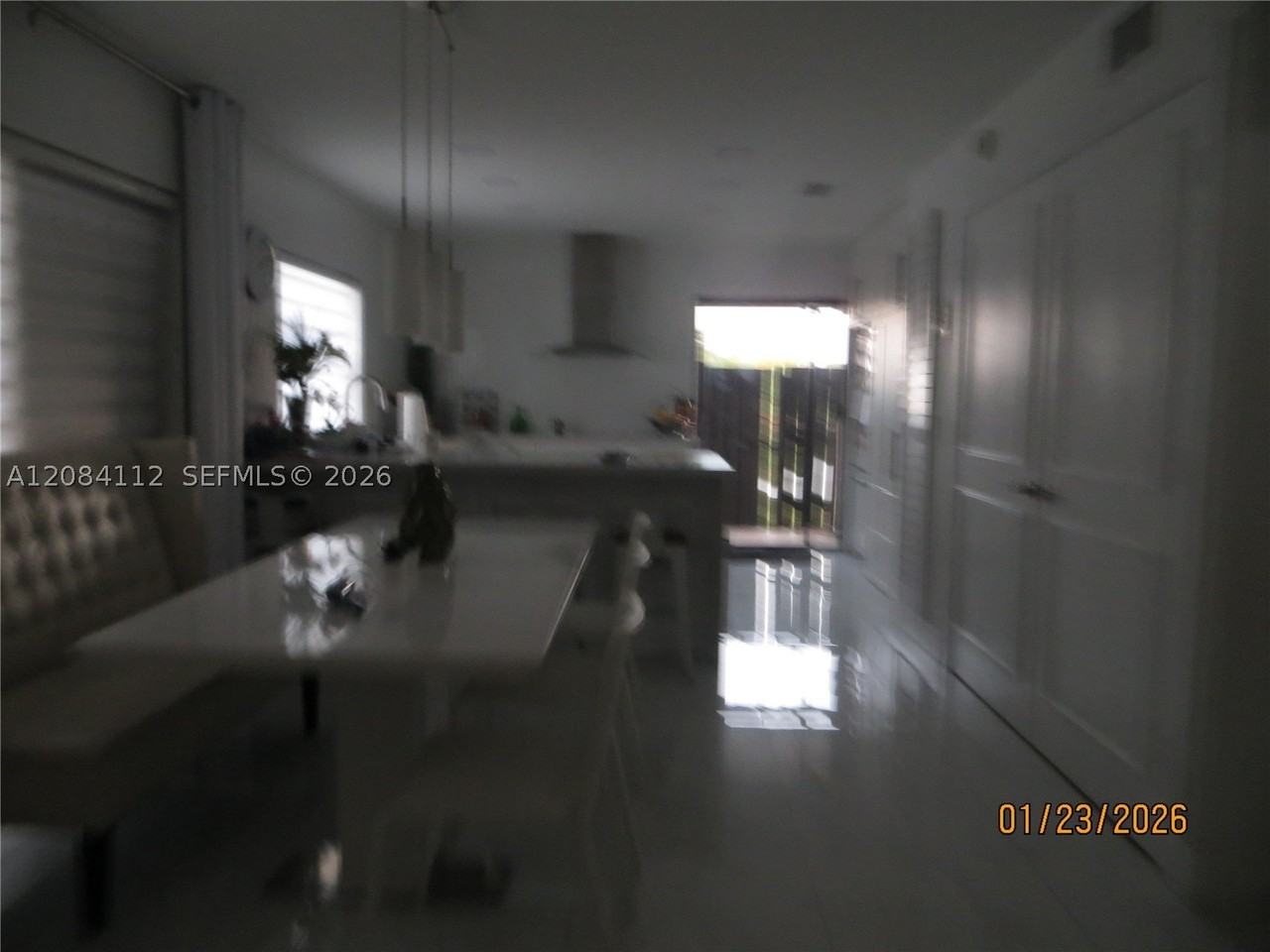 7435 Sw 22nd St - Photo 5 of 30