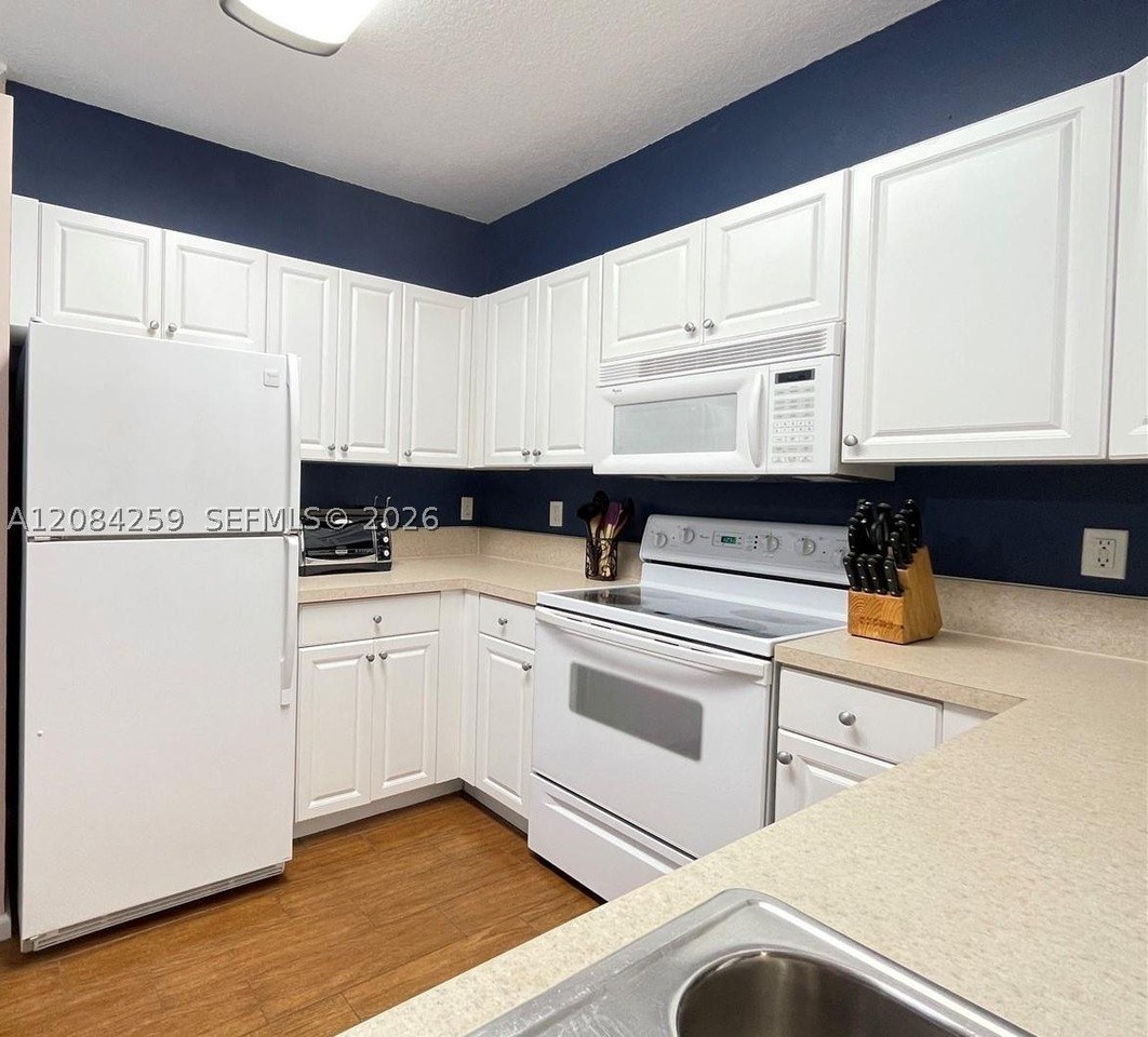 4400 Sw 160th Ave #1010 - Photo 3 of 9