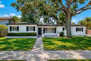 featured image of 3610 Sw 106th Ave