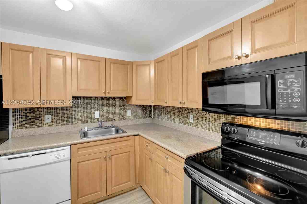 4804 Nw 79th Ave #102 - Photo 3 of 16