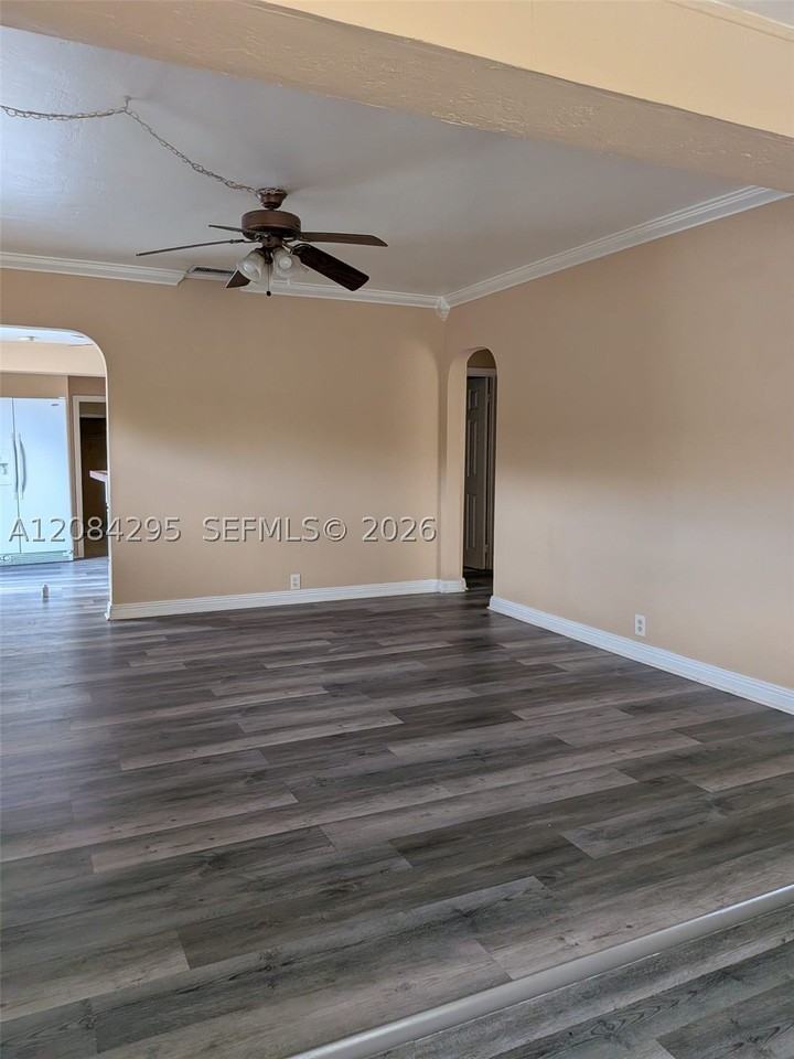 2455 Fillmore St #1 - Photo 6 of 10