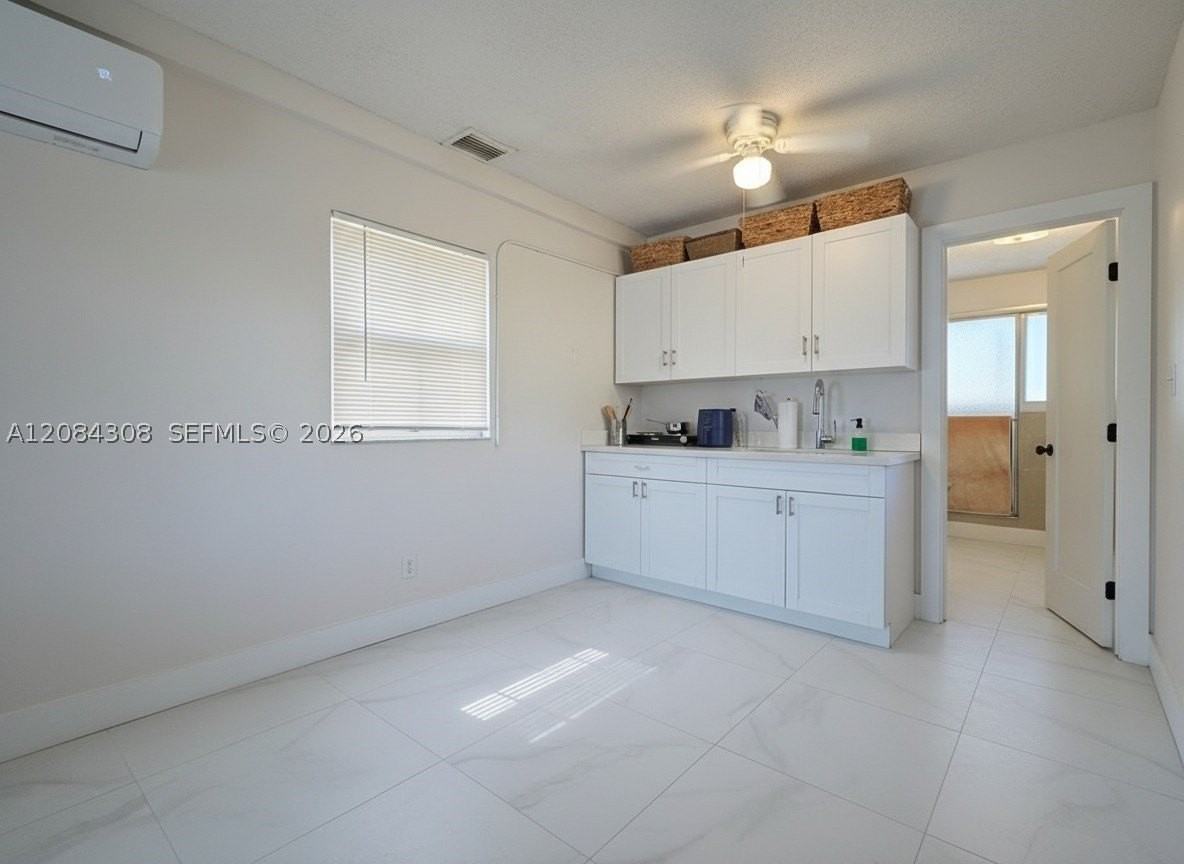 1430 N 68th Ave #B - Photo 2 of 15