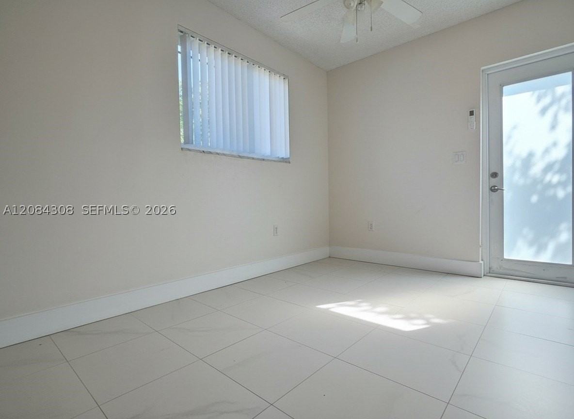 1430 N 68th Ave #B - Photo 7 of 15
