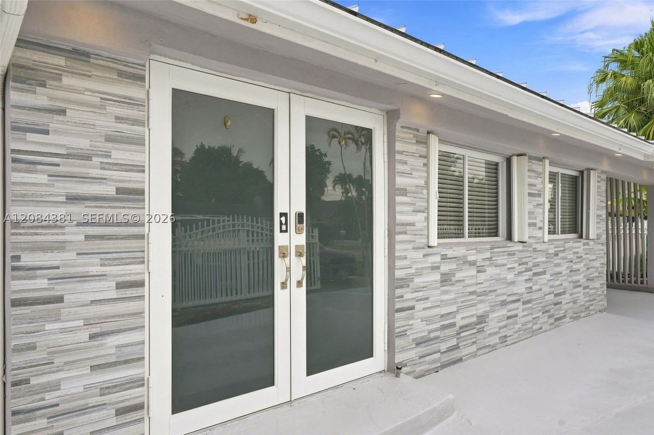 11050 Sw 160th St #11050 - Photo 5 of 35