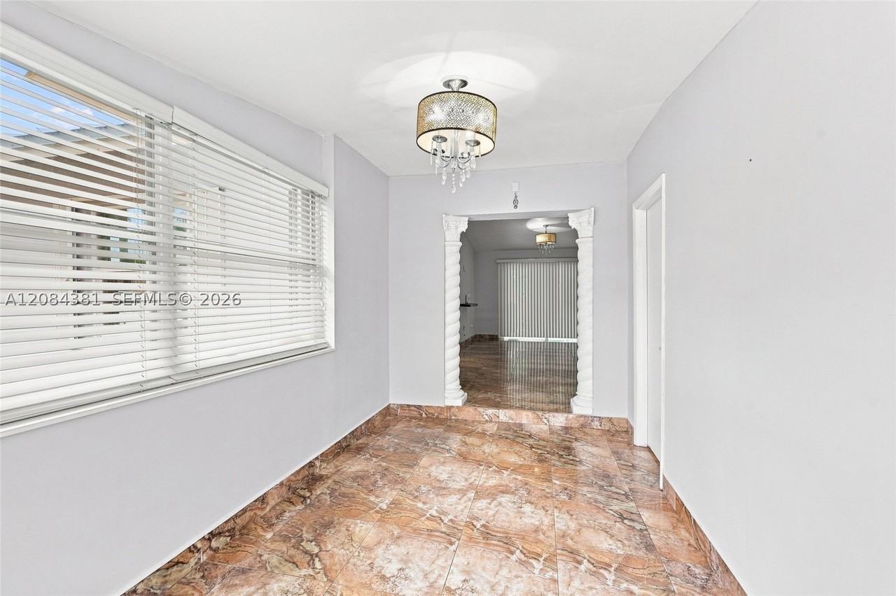 11050 Sw 160th St #11050 - Photo 6 of 35