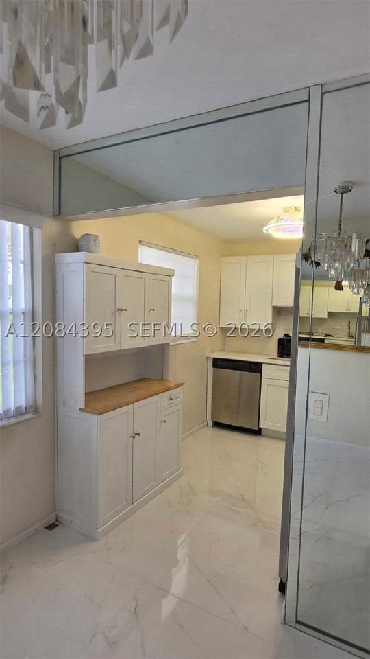 523 Fanshaw M #523 - Photo 4 of 4