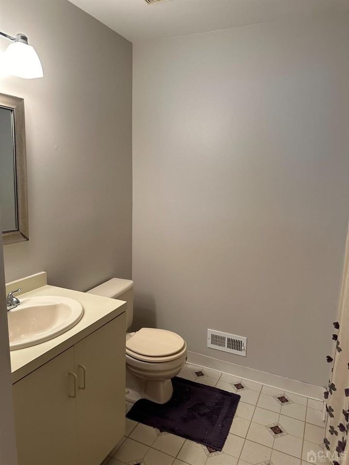 498 Witney Ct - Photo 5 of 13