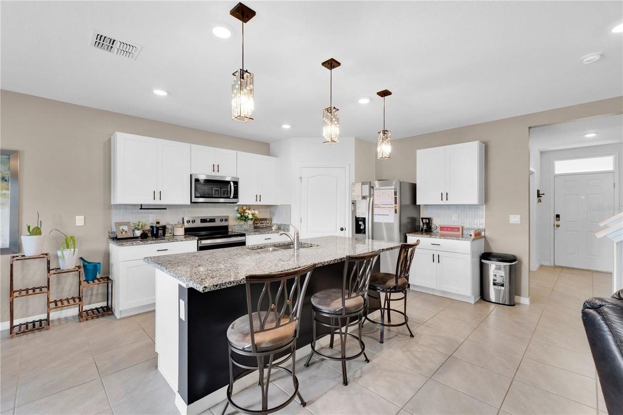 473 Archway Pl - Photo 4 of 24