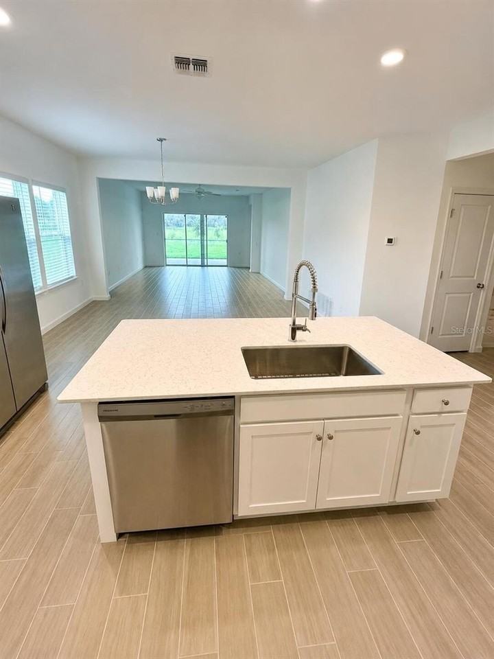 9253 Sw 58th Cir - Photo 4 of 20