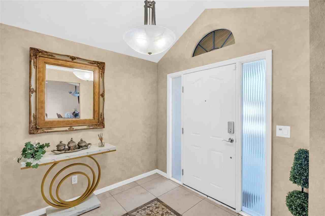1374 Viewtop Dr - Photo 7 of 50