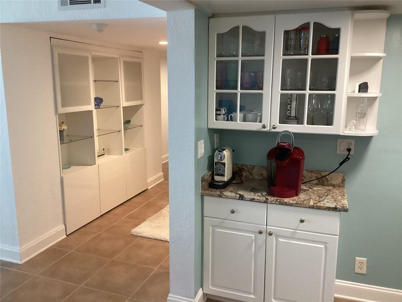 1460 Gulf Blvd #702 - Photo 6 of 31