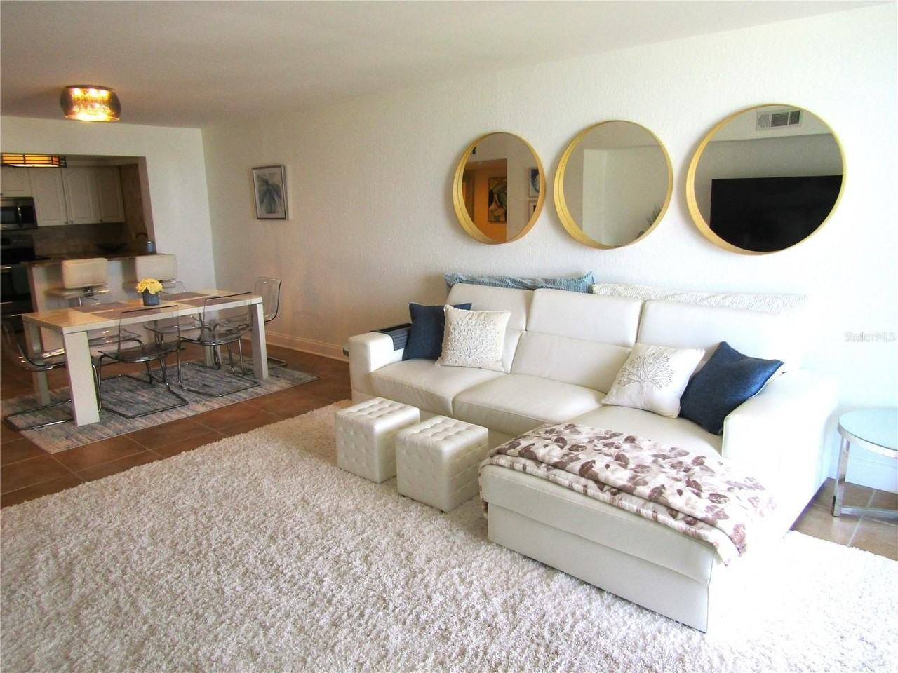 1460 Gulf Blvd #702 - Photo 7 of 31