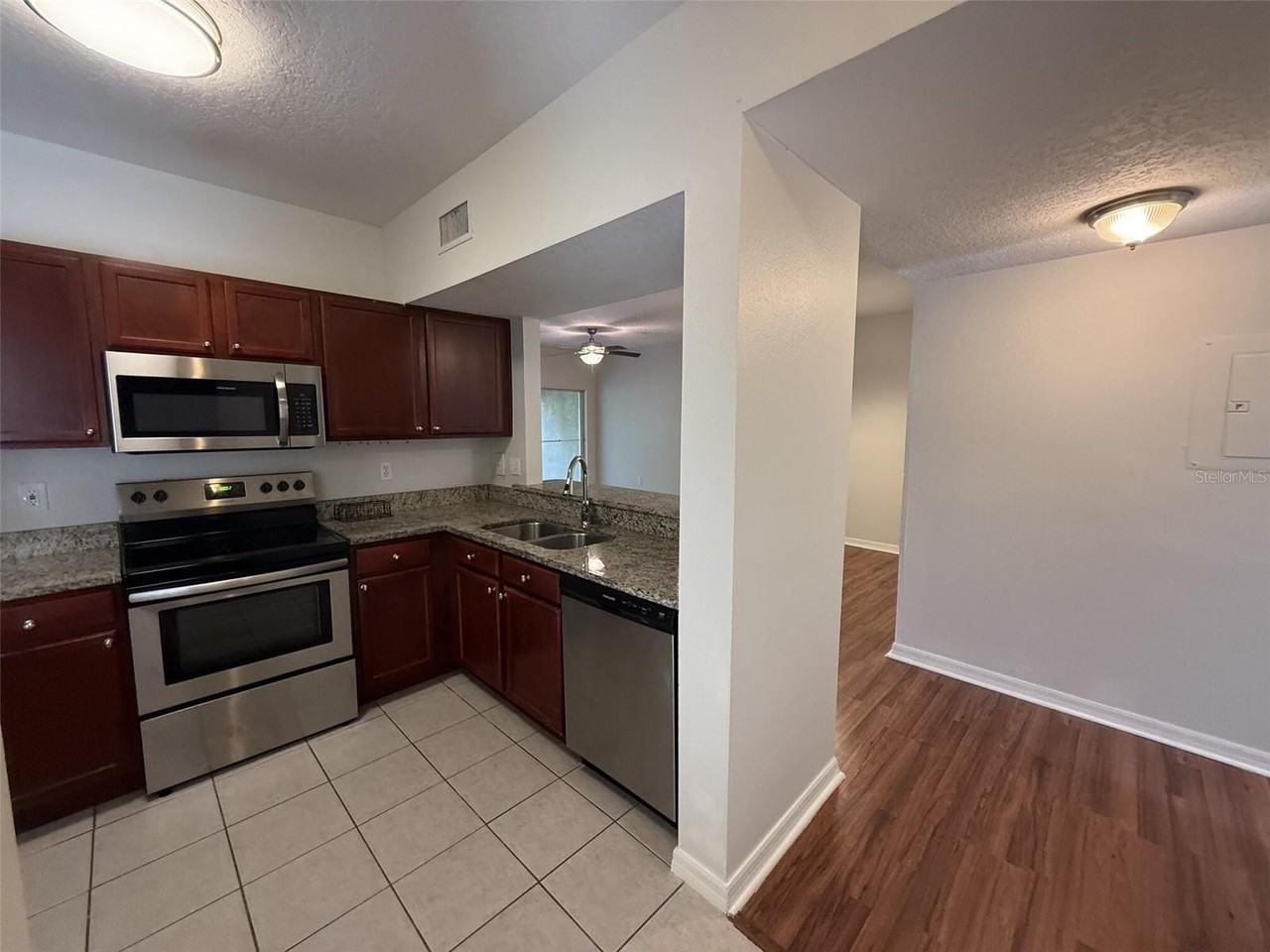 6439 Cypressdale Dr #102 - Photo 5 of 26