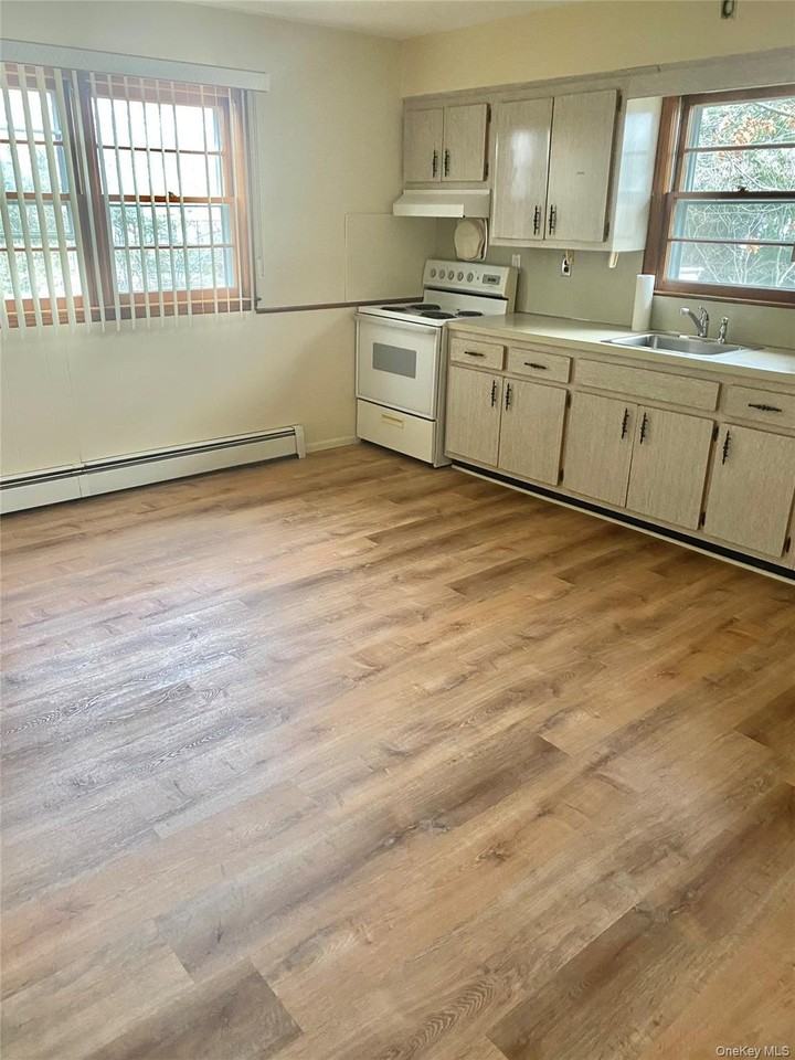 51 Lenox Ave - Photo 2 of 5