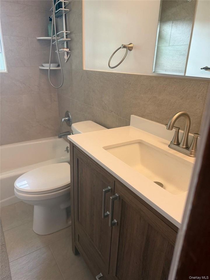 51 Lenox Ave - Photo 5 of 5