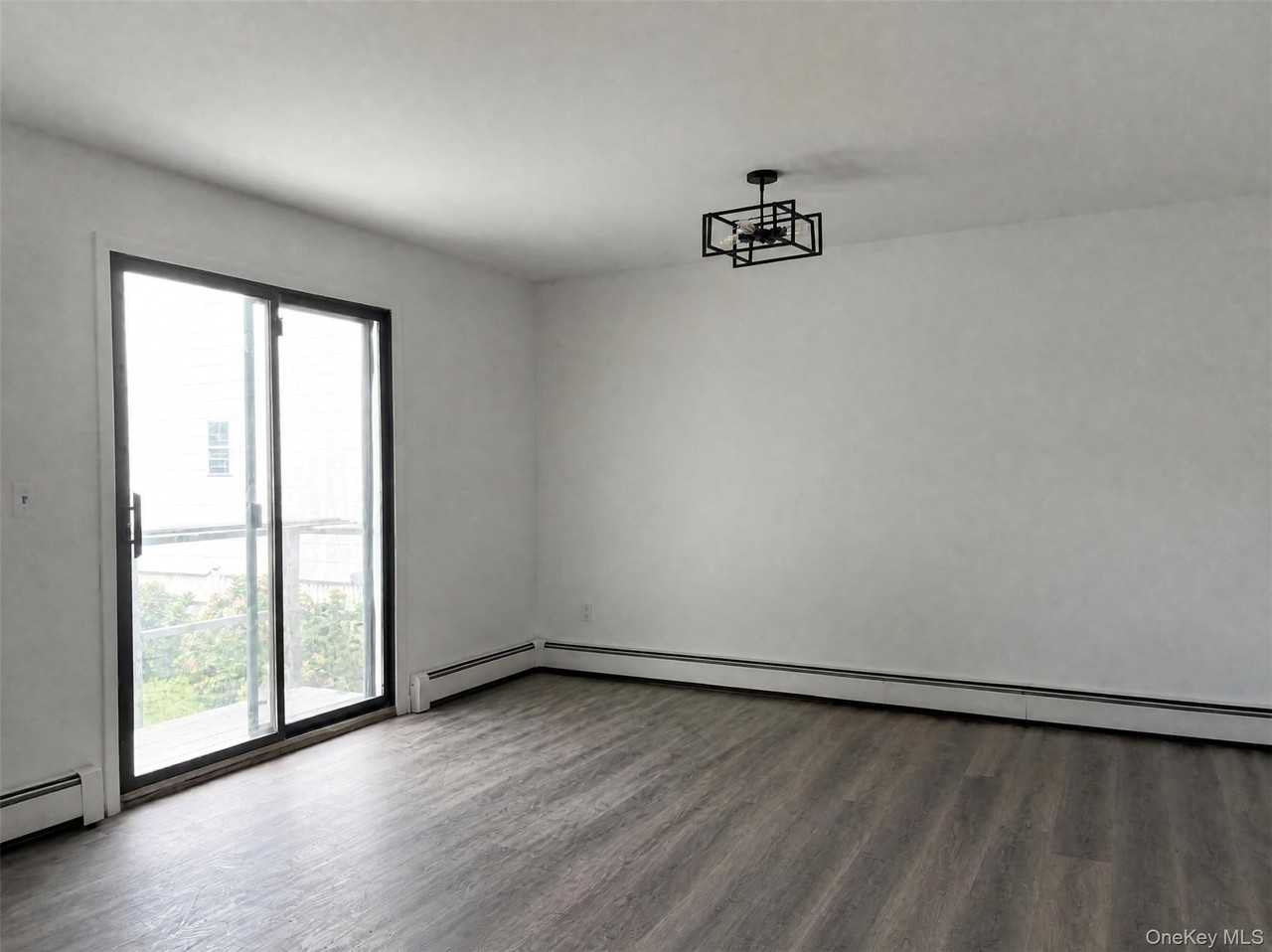 3 Park Manor Ct Apt B - Photo 4 of 11