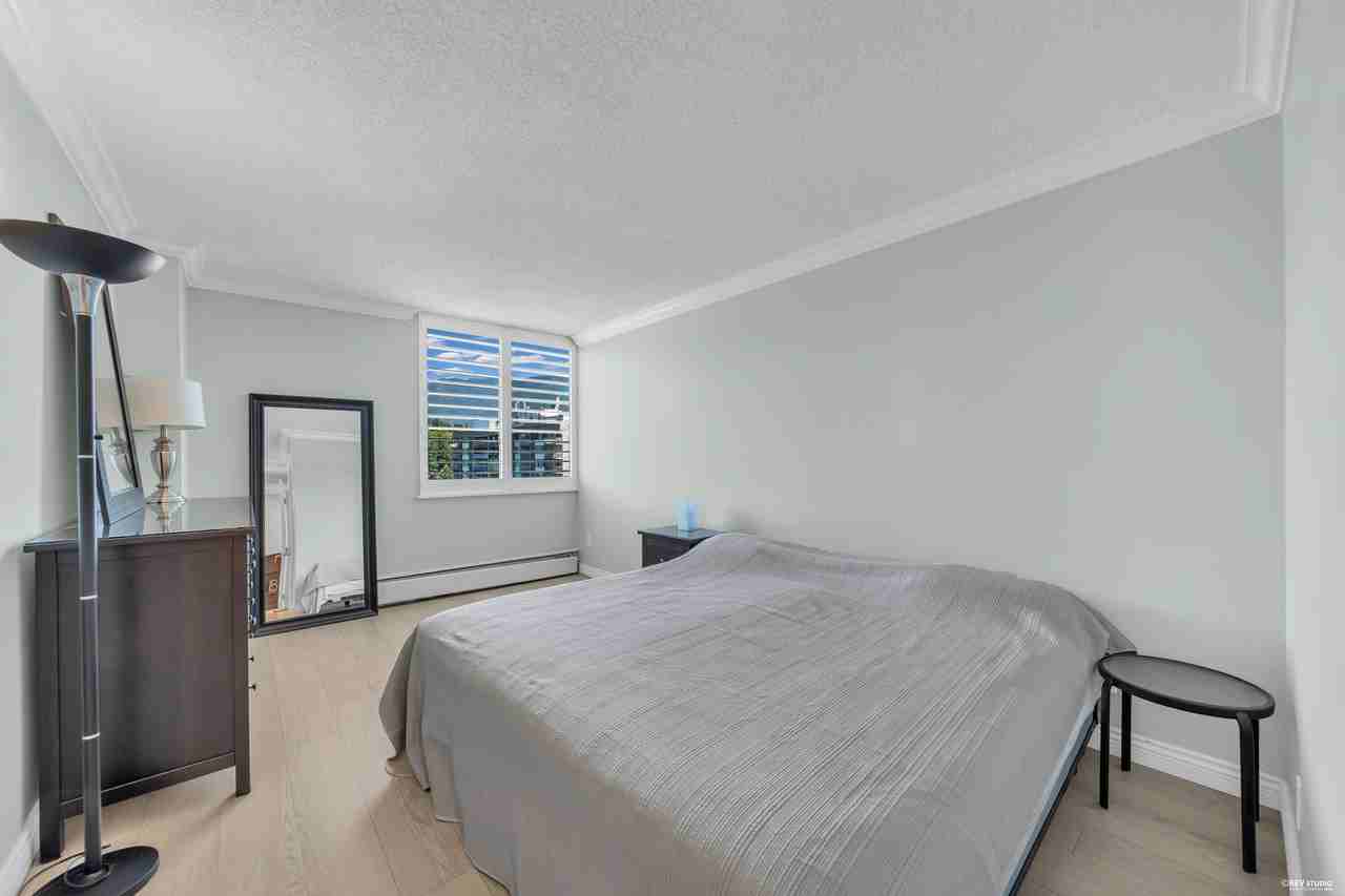 2024 Fullerton Avenue - Photo 7 of 15