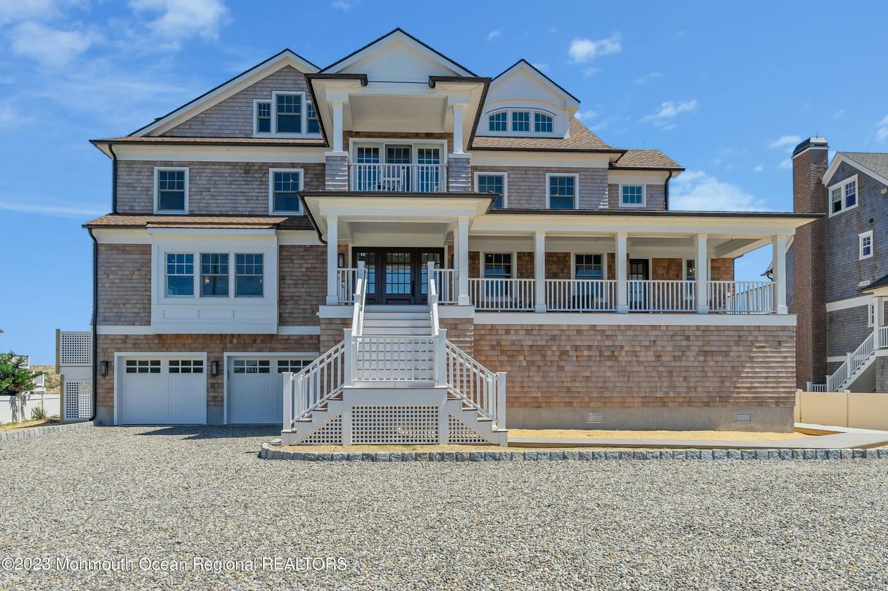 1407 Ocean Ave - Photo 2 of 41