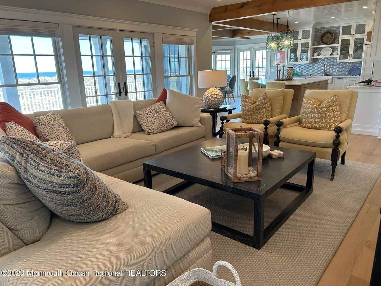 1407 Ocean Ave - Photo 5 of 41