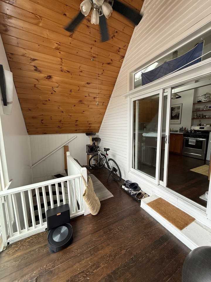 1928 W Barry Ave #2 - Photo 7 of 28