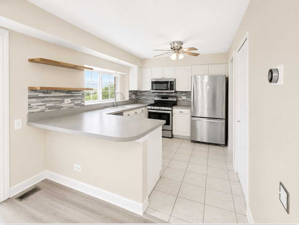130 Park Ridge Ct #130 - Photo 4 of 16