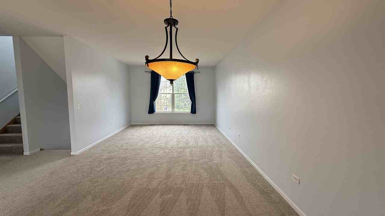 5305 Cobblers Xing - Photo 2 of 14