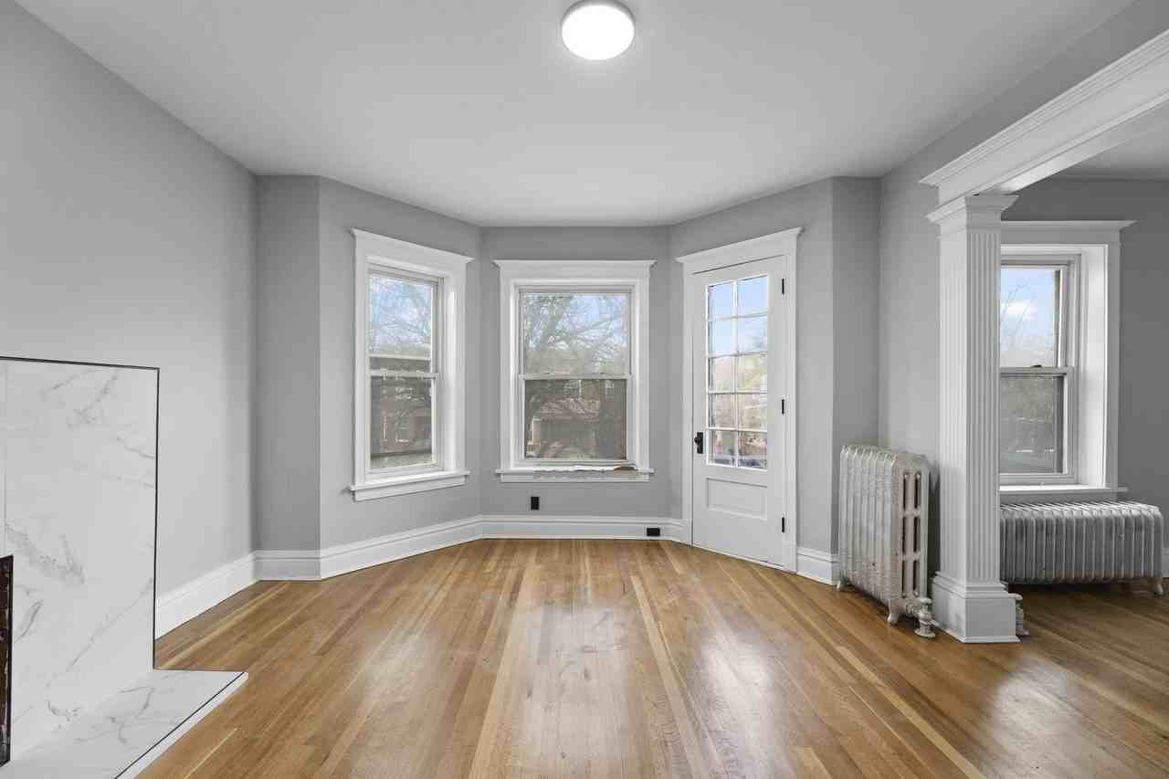 7645 S Morgan St #2 - Photo 4 of 15