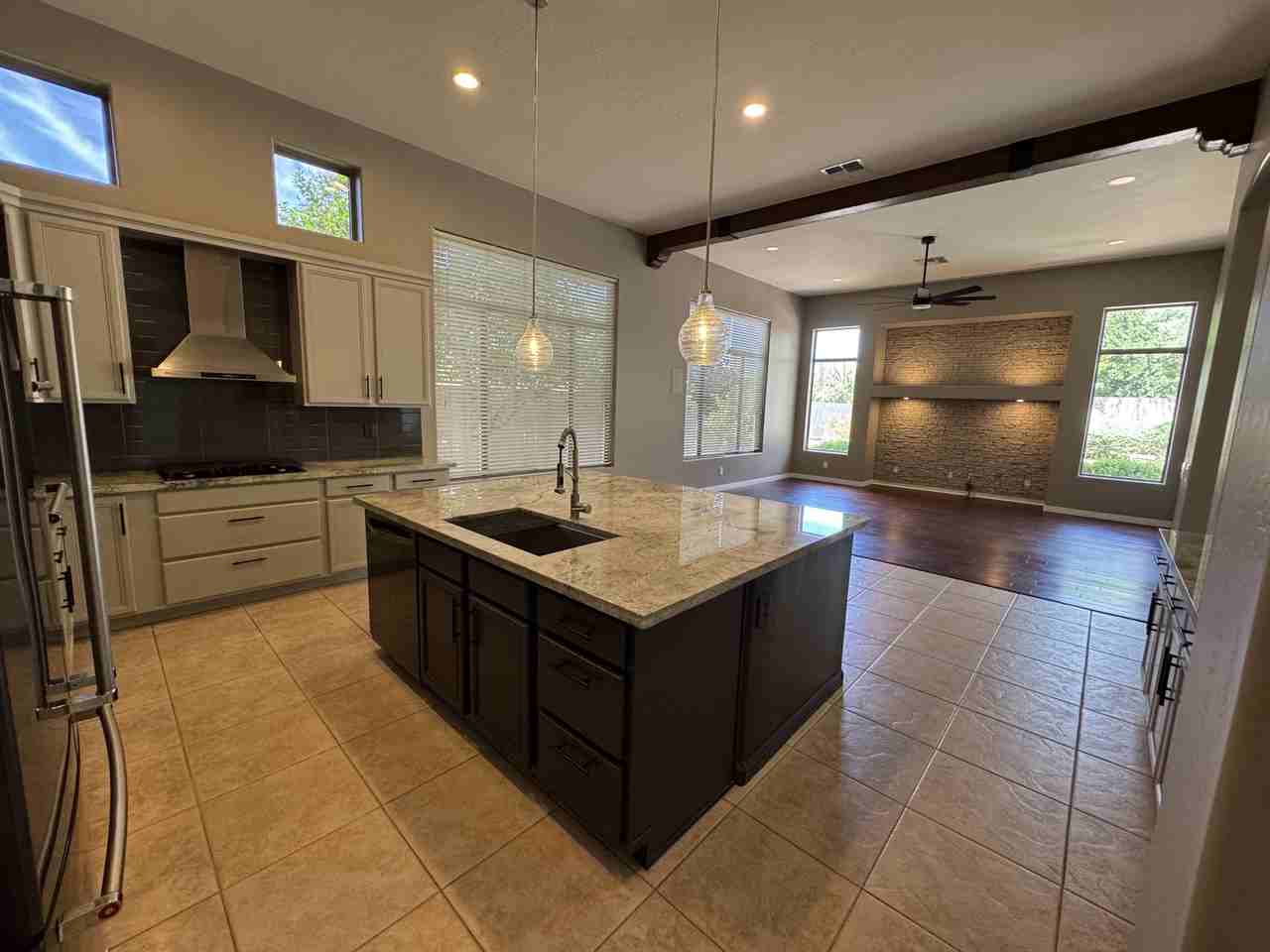 3172 E Birchwood Pl #1 - Photo 2 of 27