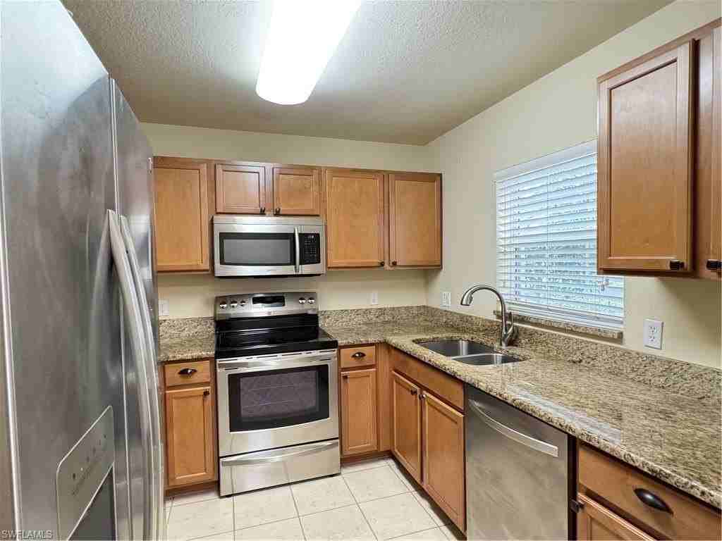 9077 Gervais Cir #904 - Photo 4 of 22