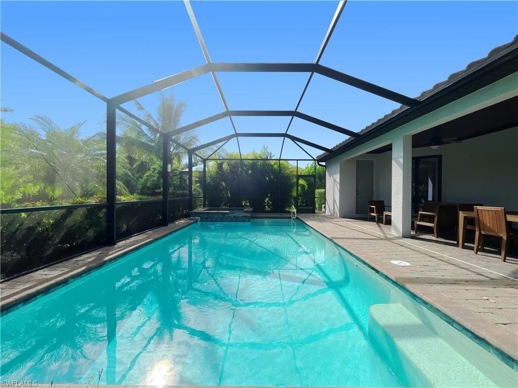 1975 Mustique St - Photo 5 of 42