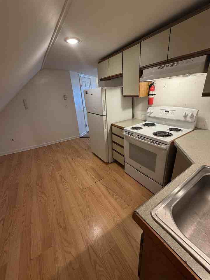 61 Main St #6 - Photo 2 of 8