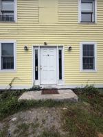 featured image of 27 Ashuelot St #B