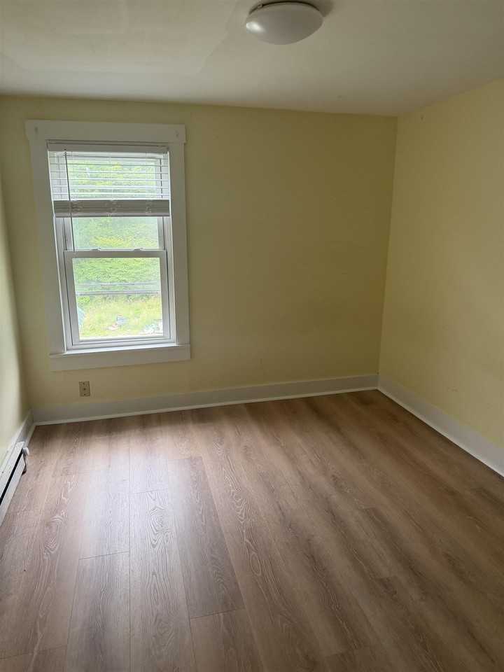 27 Ashuelot St #B - Photo 7 of 12