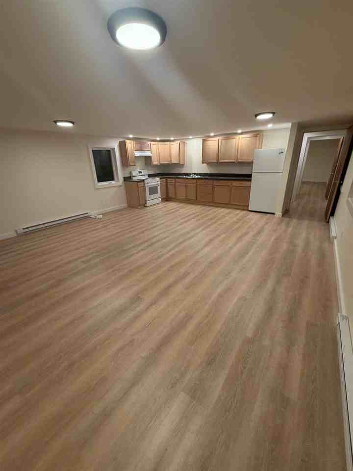16 Snow Ave #3