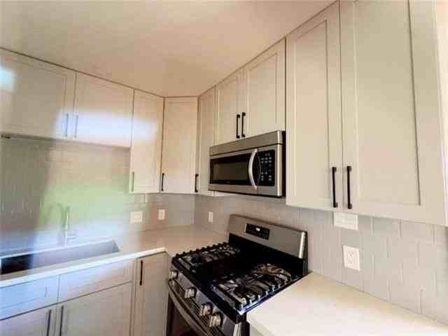 1924 Roosevelt Blvd - Photo 6 of 13
