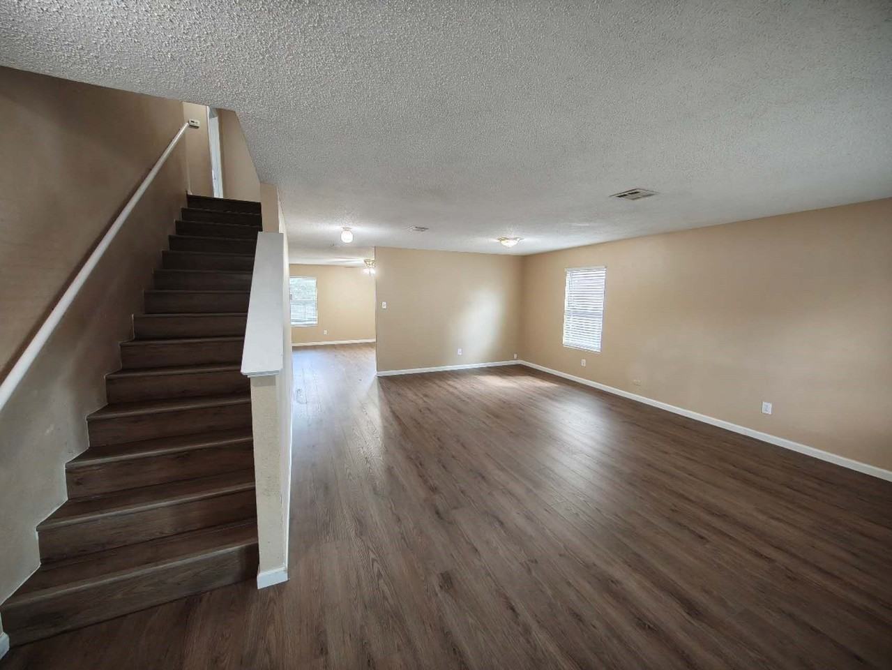 6908 Meadow Way Ln - Photo 2 of 22