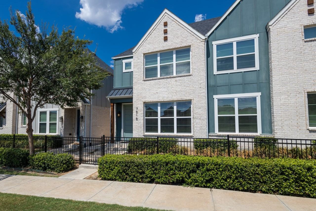 7616 Resting Mews - Photo 3 of 32