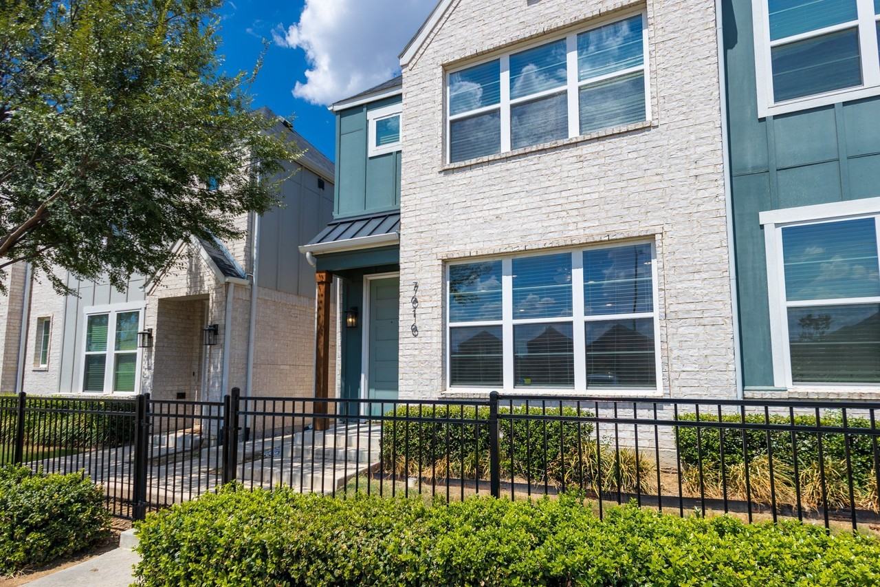 7616 Resting Mews - Photo 4 of 32