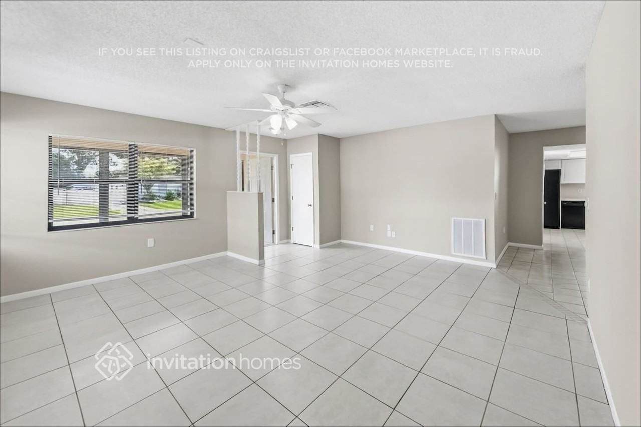 555 Freeport Ave N - Photo 5 of 20