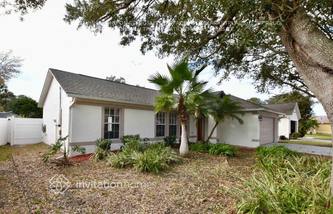 1043 W Riviera Blvd - Photo 2 of 21