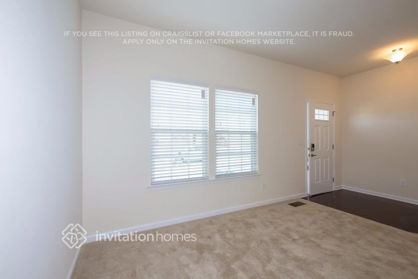 1813 Mill Creek Ln Sw - Photo 2 of 14