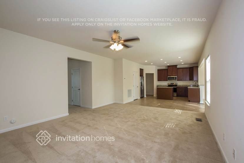 1813 Mill Creek Ln Sw - Photo 3 of 14