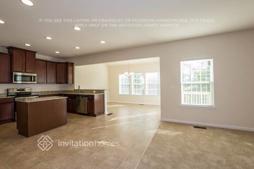 1813 Mill Creek Ln Sw - Photo 4 of 14