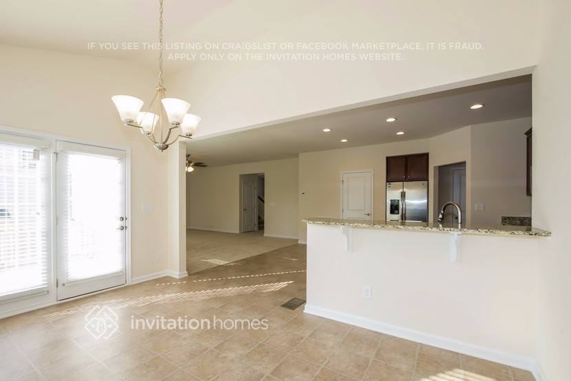 1813 Mill Creek Ln Sw - Photo 6 of 14